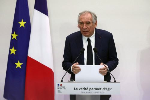 Bayrou cites Trump “hurricane” as he calls on France to fix public finances